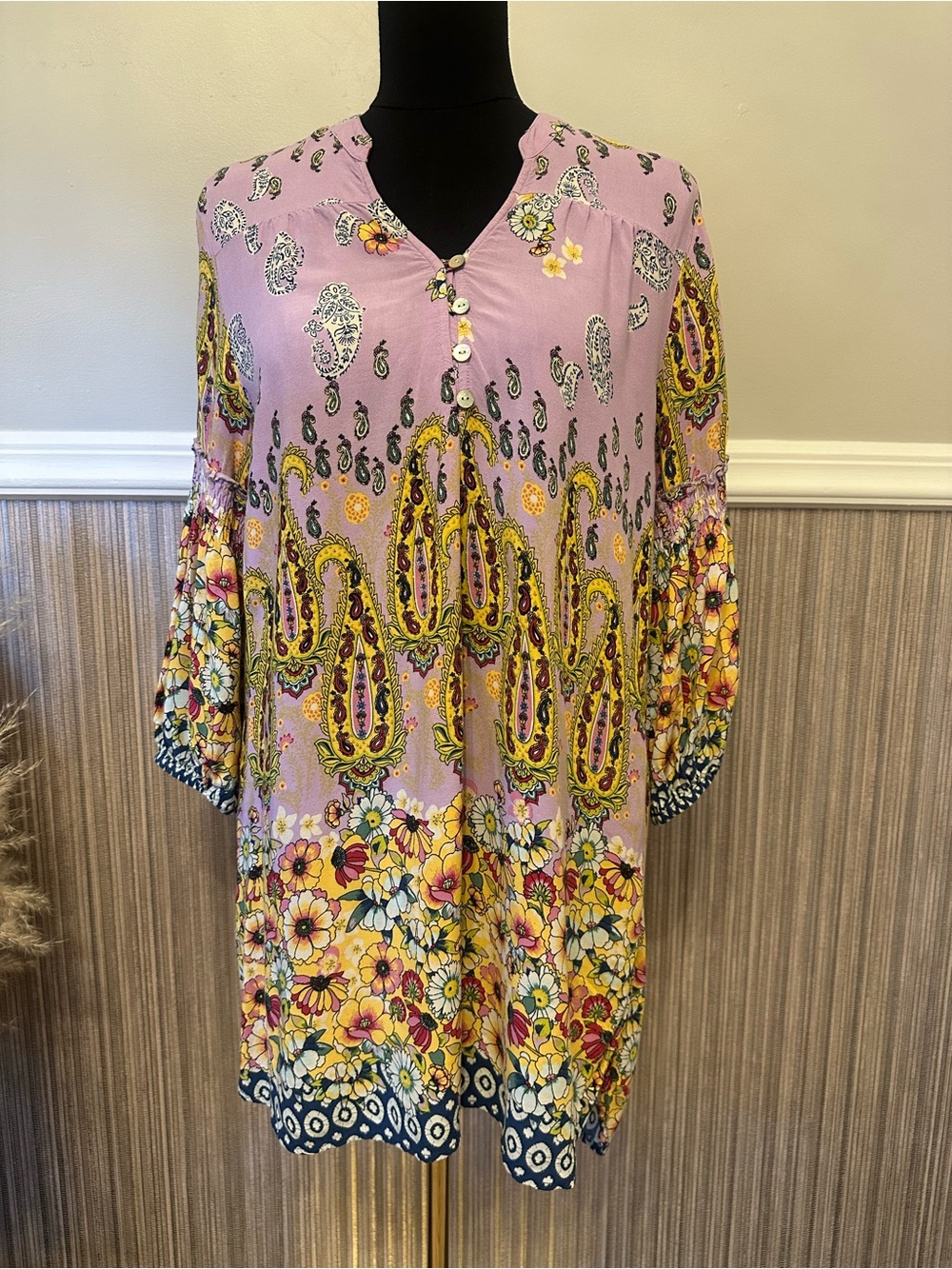 Fig & Flower Medium Boho Tunic Dress Lavender Floral Paisley 100% Rayon